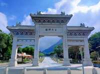  Ascend to Serenity at Tian Tan Buddha