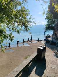 Island Stroll: Embracing the Beauty of Erhai Lake