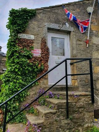 Yorkshire Dales – Rolling Hills & Timeless Charm 🌿🏞️🇬🇧