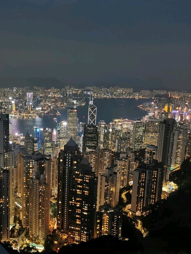 ชมวิวพระอาทิตย์ตกดินที่ Victoria Peak, Hongkong 🌄