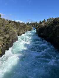 Huka falls น้ำตกชื่อดังของเกาะเหนือนิวซีแลนด์