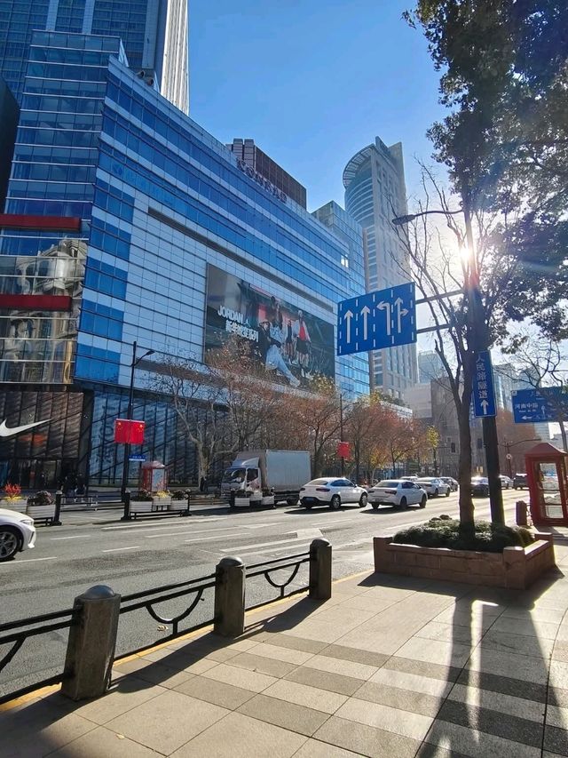 🏙️ รีวิวเซี่ยงไฮ้ – เมืองแห่งอนาคตที่ต้องไปสัมผัส