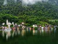 🏘️ Hallstatt Old Town – Austria’s Timeless Lakeside Village