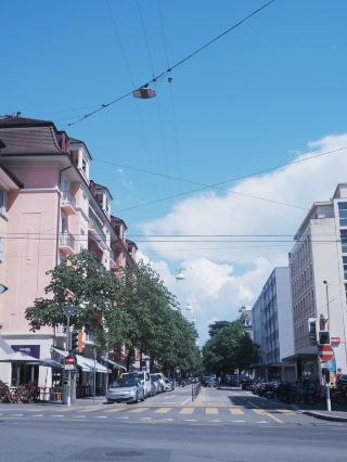 Hidden Instagram-worthy spots by Lake Lausanne