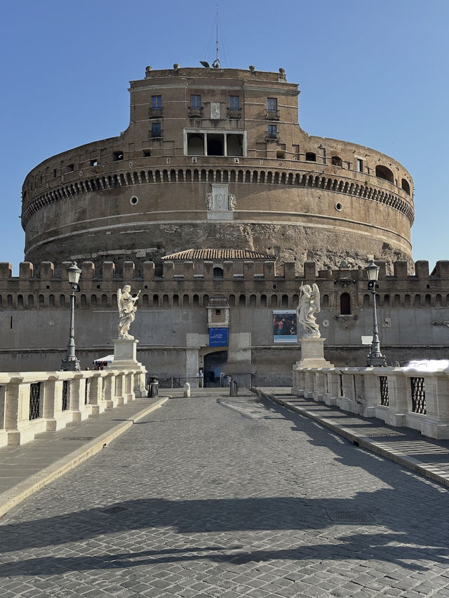 산탄젤로 다리에서 만난 로마의 천사의 성