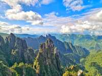 山水梦境,晨雾江上飘,云海脚下流 | 蹒跚小旅人