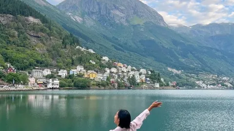 A typical landscape of a rural Norwegian village. — traveler post in Odda