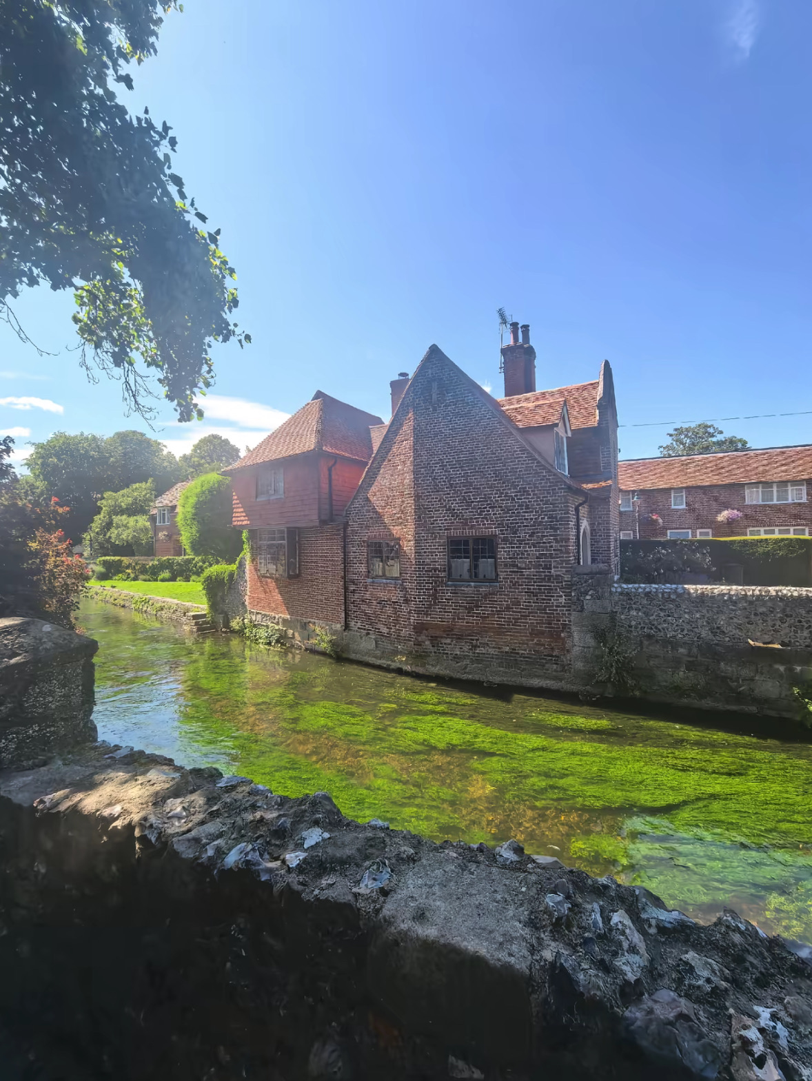Crowning Glory: Must-See Castles in England for Your Epic Adventure 👑🇬🇧