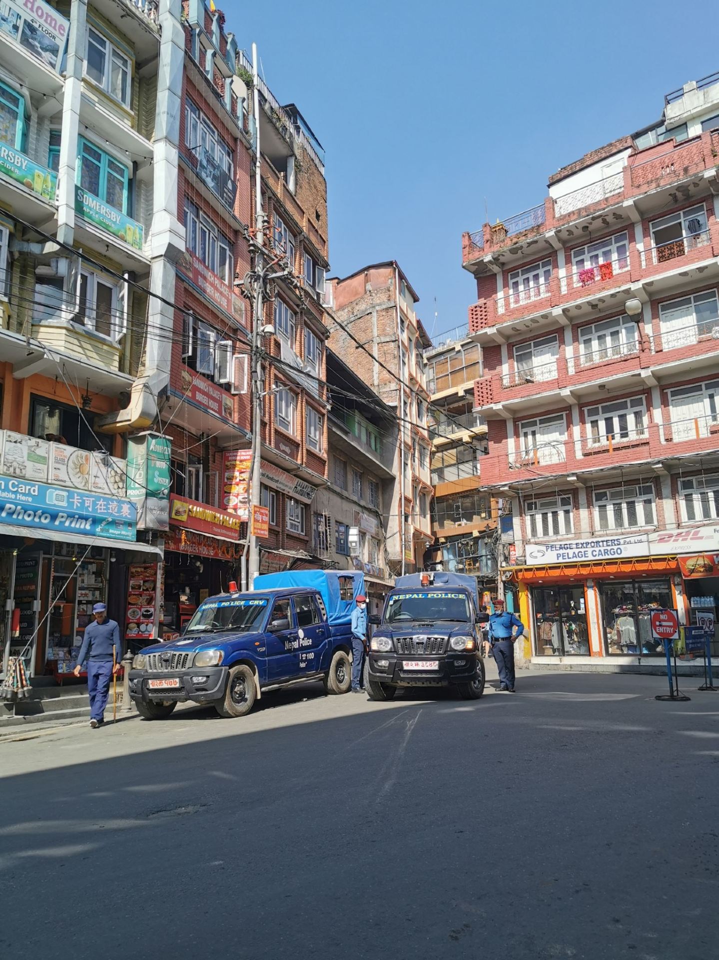 Thamel: The Legendary Gateway for Everest Trekkers 🗻✨