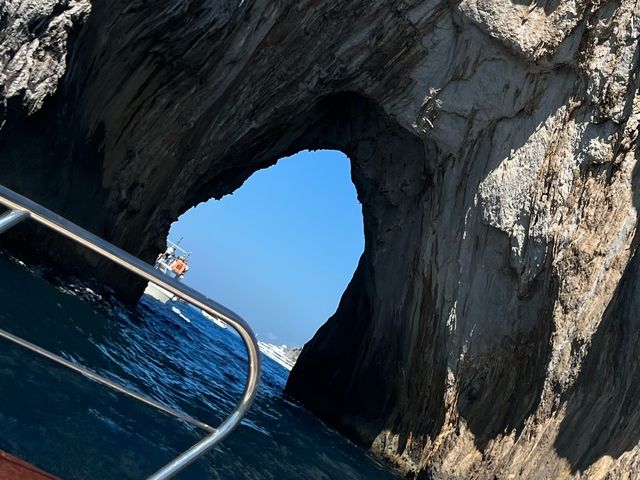 Romantic day boat ~ Capri “ I Faraglioni”