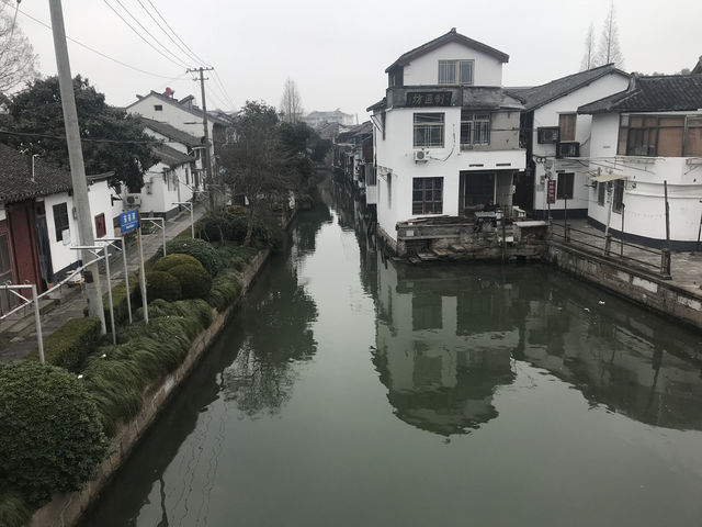 Zhujiajiao Ancient Town: A Timeless Waterway Escape