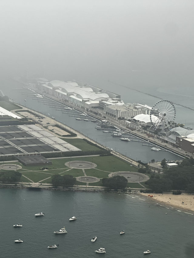 俯瞰風之城：360° 高空裡的芝加哥片刻 