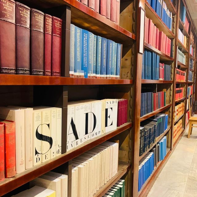 芬蘭🇫🇮景點-芬蘭國家圖書館