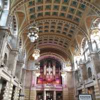 🎨✨ Exploring the Masterpieces: Kelvingrove Art Gallery & Museum ✨🏛️


