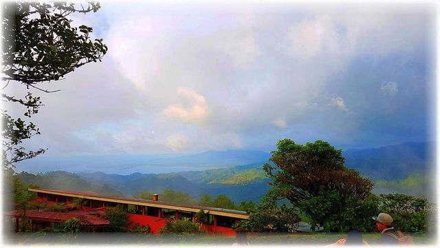 Enchanting Escape in the Heart of Costa Rica 🌿
