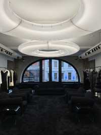 London | Brilliant coffee shop in fashion brand boutique stores