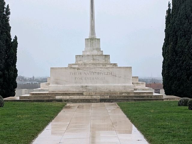 Tyne Cot Graveyard.  WW1 Memorial. LEST WE FORGET 🌹