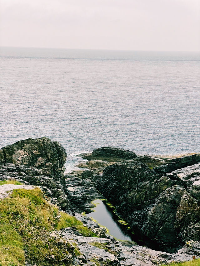 Epic Ireland Road Trip: Nature’s Wonders & A Stop in Derry 🌿🚗