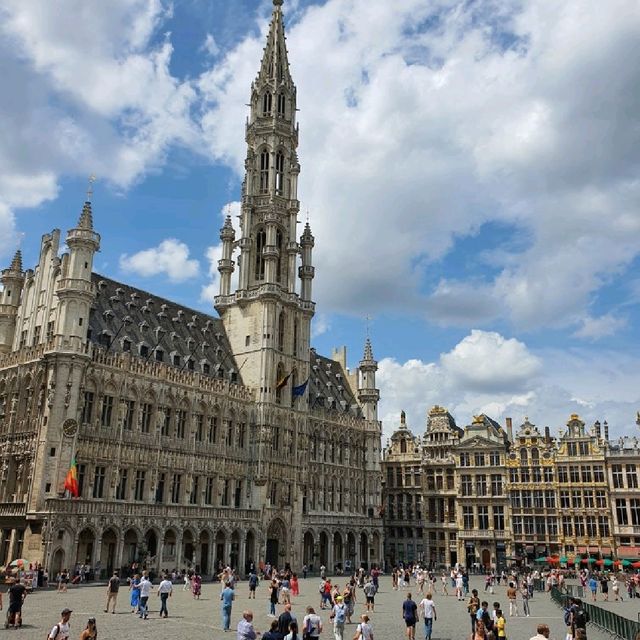 Brussels: A Walk Through History and Architecture