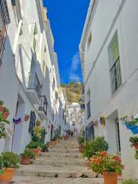 【スペイン🇪🇸】スペインの穴場観光地・Frigilianaでの過ごし方🏘️🌱