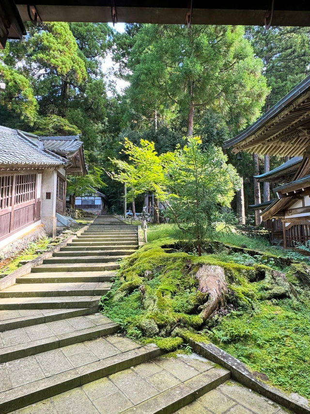 Japanese Soto sect surrounded by a majestic atmosphere