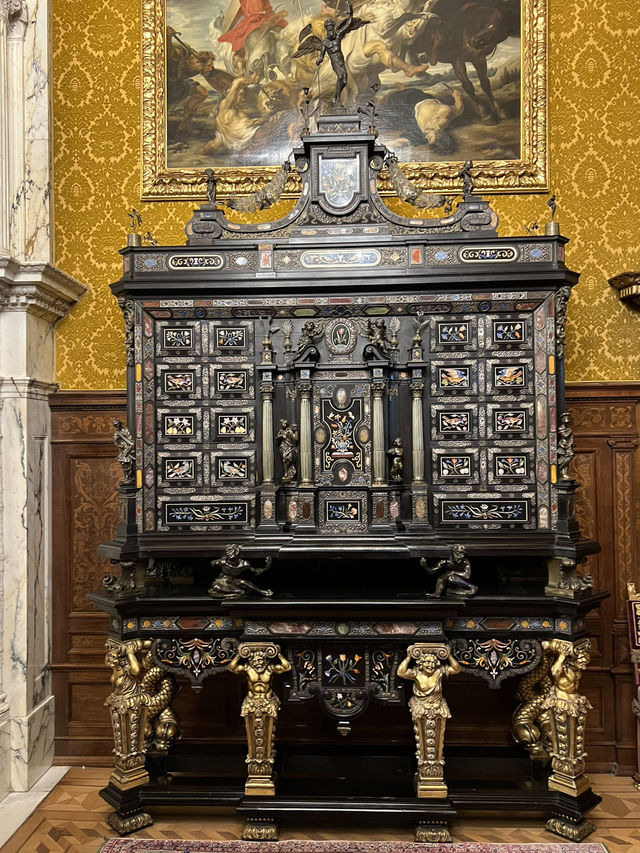 🇷🇴 羅馬尼亞：佩雷斯城堡（Castelul Peleș） 👑