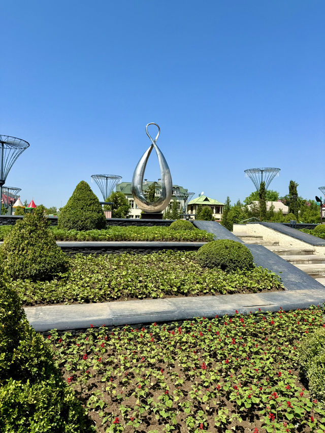 Spring in Dushanbe – A Stroll Through Ahmad Donish Park