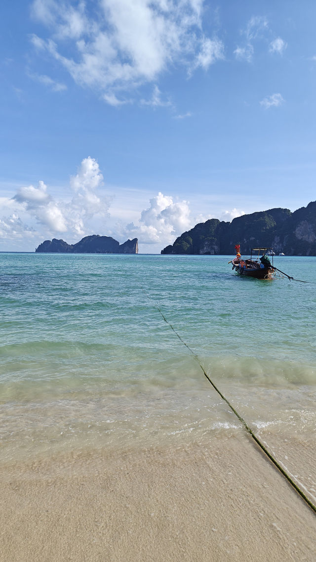 Ao Nang: Your Perfect Base to Explore Thailand’s Andaman Coast 🏝️🚤