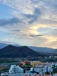 The Views of Arona: Panoramas That Take Your Breath Away 🌄🌴