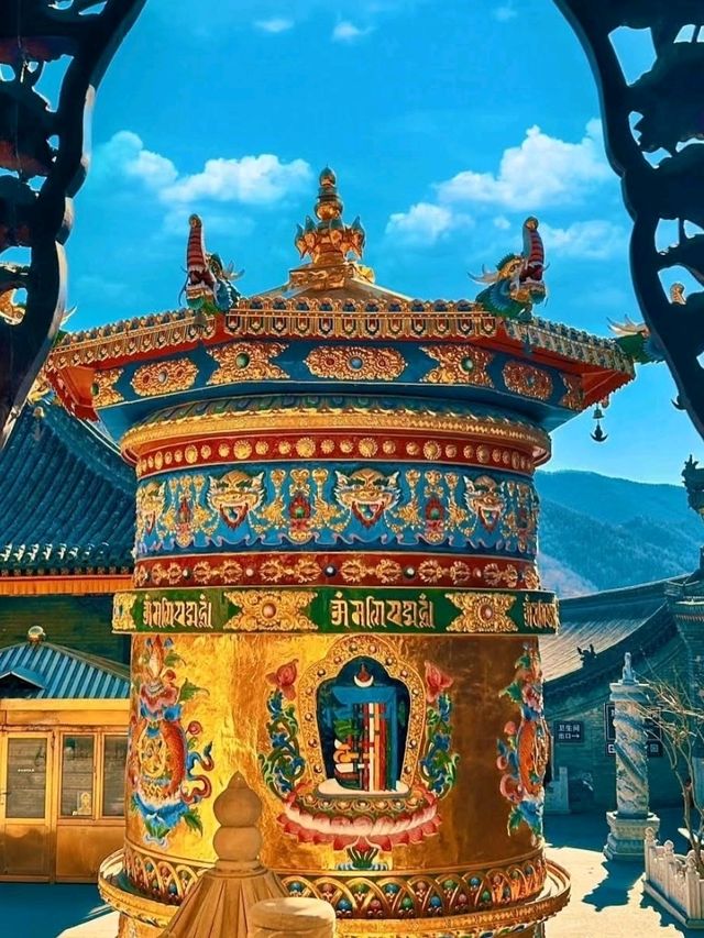 ⛰️ Mount Wutai – The Sacred Peaks of Buddhist Serenity