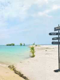 🏝️ Gili Labak – A Tiny Island Paradise Off the Beaten Path