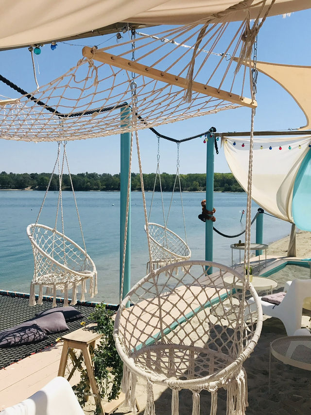 Lake Lupa Premium Beach Review: Budapest’s Hidden Paradise for a Summer Escape