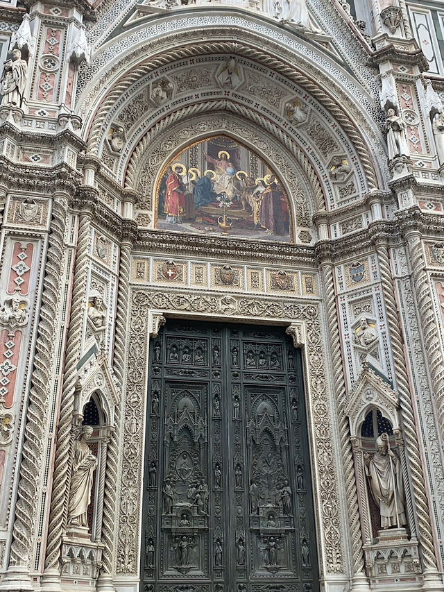 Florence in a Day: Art, Architecture & Aperitivo