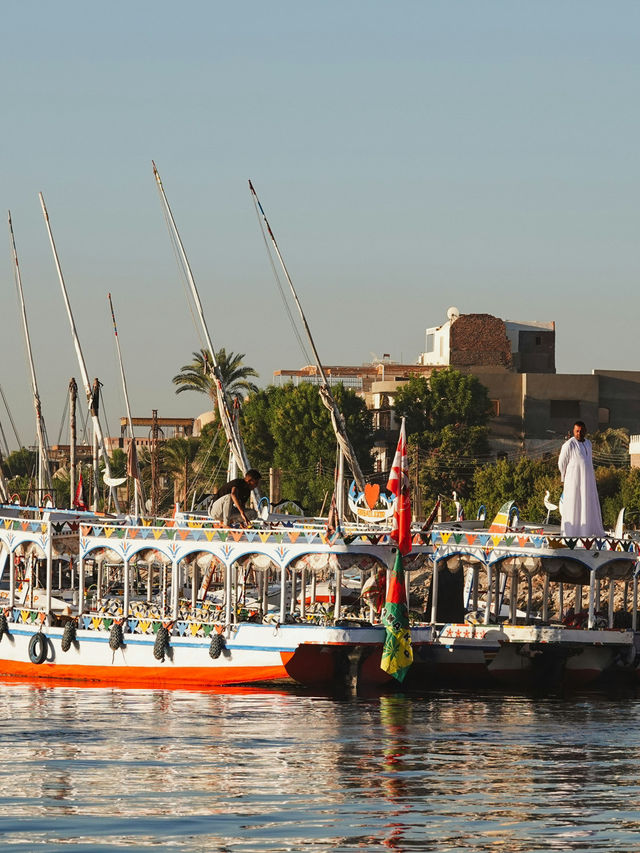 카르나크 신전, 영원의 대회랑 속으로 