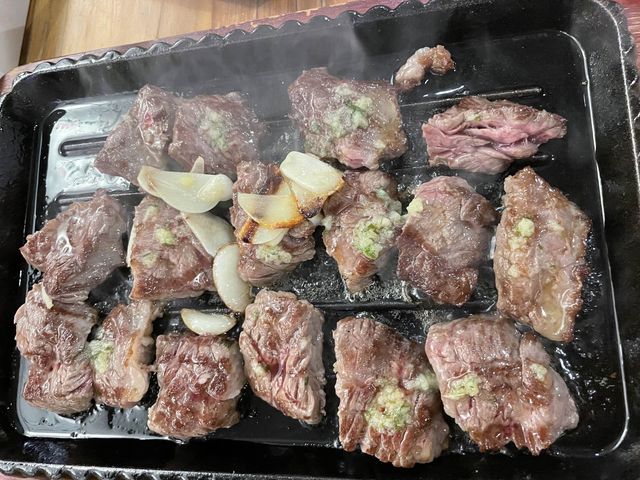 【上海・牛肉人】新鮮なレバ刺しを上海で食べられます。