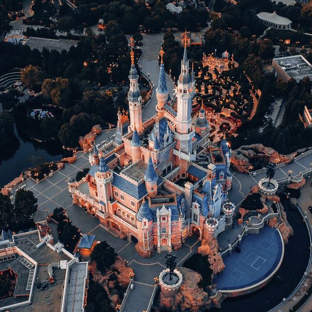 Have fun at Shanghai Disneyland Resort! 💕