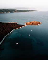 📷 Croatia's Hidden Gem: Exploring the Beauty of a Stunning Island From Above 🌊