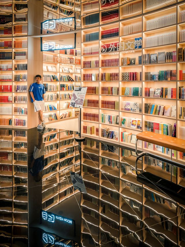 深圳最美書店仿佛置身盜夢空間