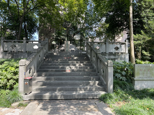 弇山園，在太倉絕對算得上是一個著名景點，原來叫太倉公園，雖然是個免費公園，但規劃管理得井井有條