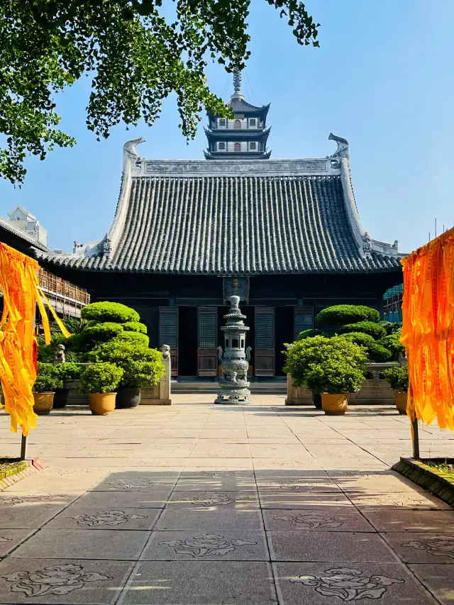 Zhenru Temple | The oldest house in Shanghai is here