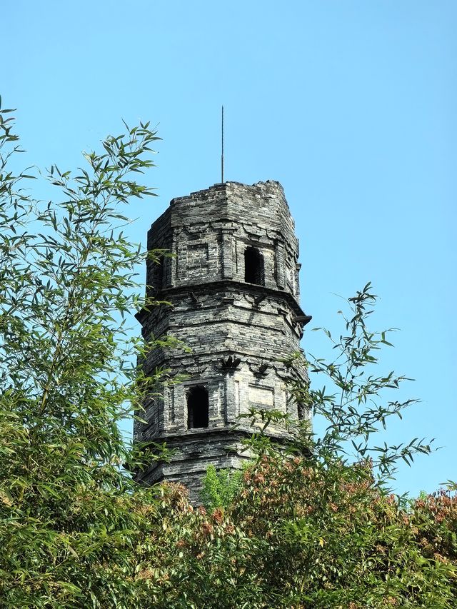 青龍塔