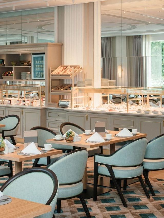 🌟 Hamburg's Haven: Luxe Comfort at Hotel Atlantic 🌟