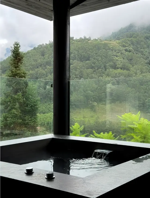 No need to go to Japan, there are private hot springs in Western Sichuan!