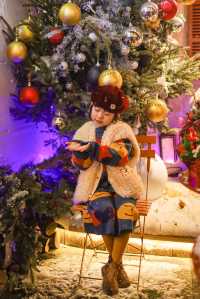 這氛圍感絕了上海市區會下雪的聖誕小院