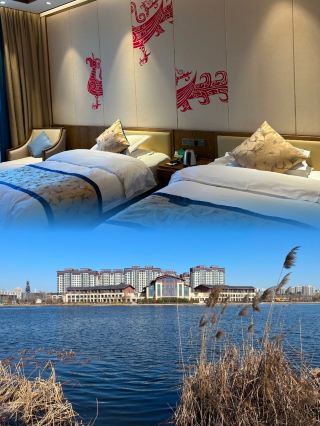 In Heze, don't miss the Nanhu Hotel, where you can experience local customs. 