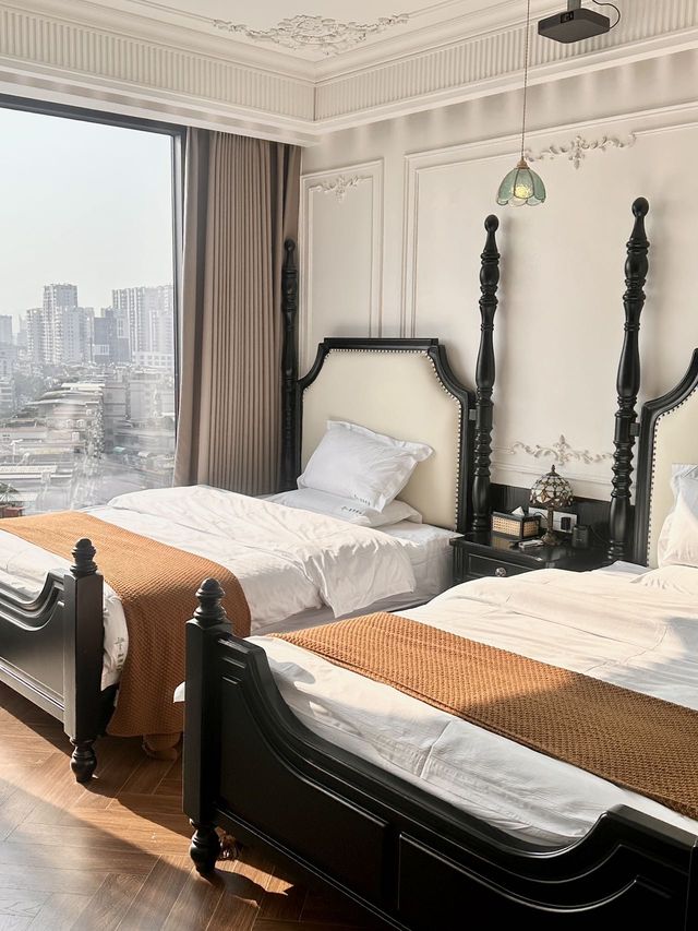 潮州！藏在古城裡面的高空法式浪漫民宿～