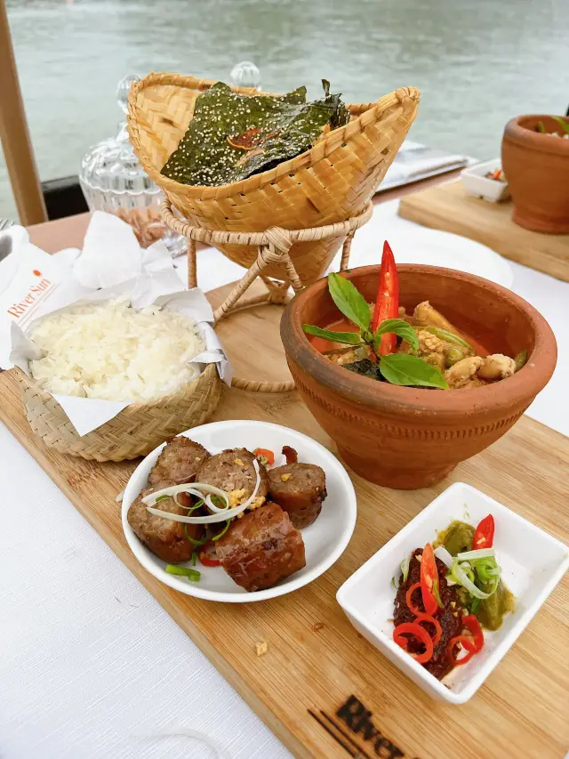 ラオス旅行で超お得に!1人3000元の完全ガイド