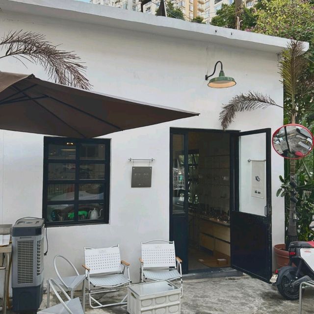 廣州探店 | 街角遇見超萌貓咪咖啡店🐱