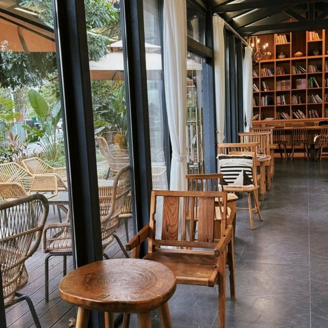 珠海這家咖啡館居然有清邁既視感🌳
