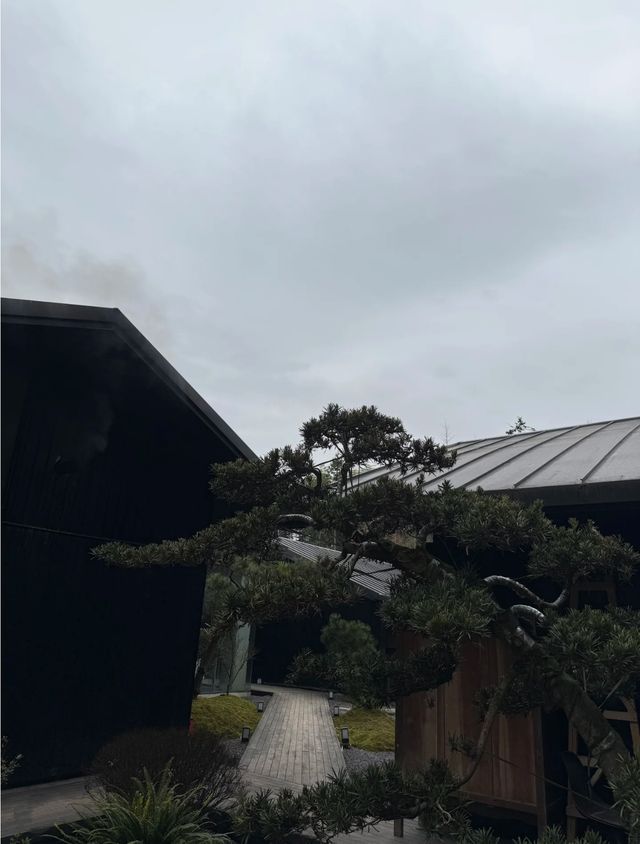 青城山中的日式庭院溫泉酒店